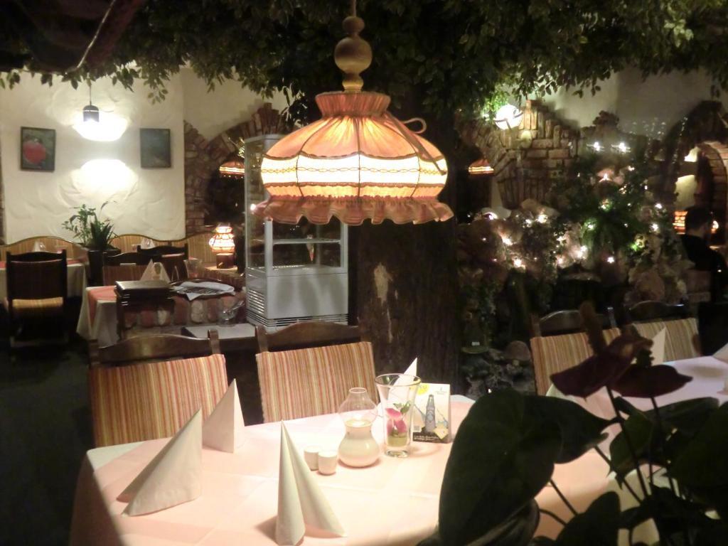 Hotel Restaurant Adria Kroatien 바트엠스 외부 사진